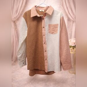 NWOT Easel Women's Brown and Cream Button Down Shirt Size Medium